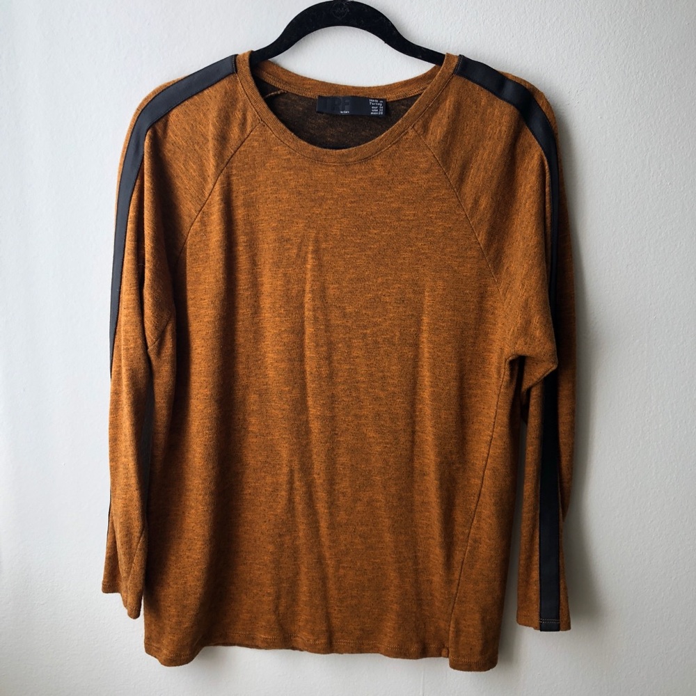 ZARA ORANGE LONG SLEEVE WITH BLACK STRIPES